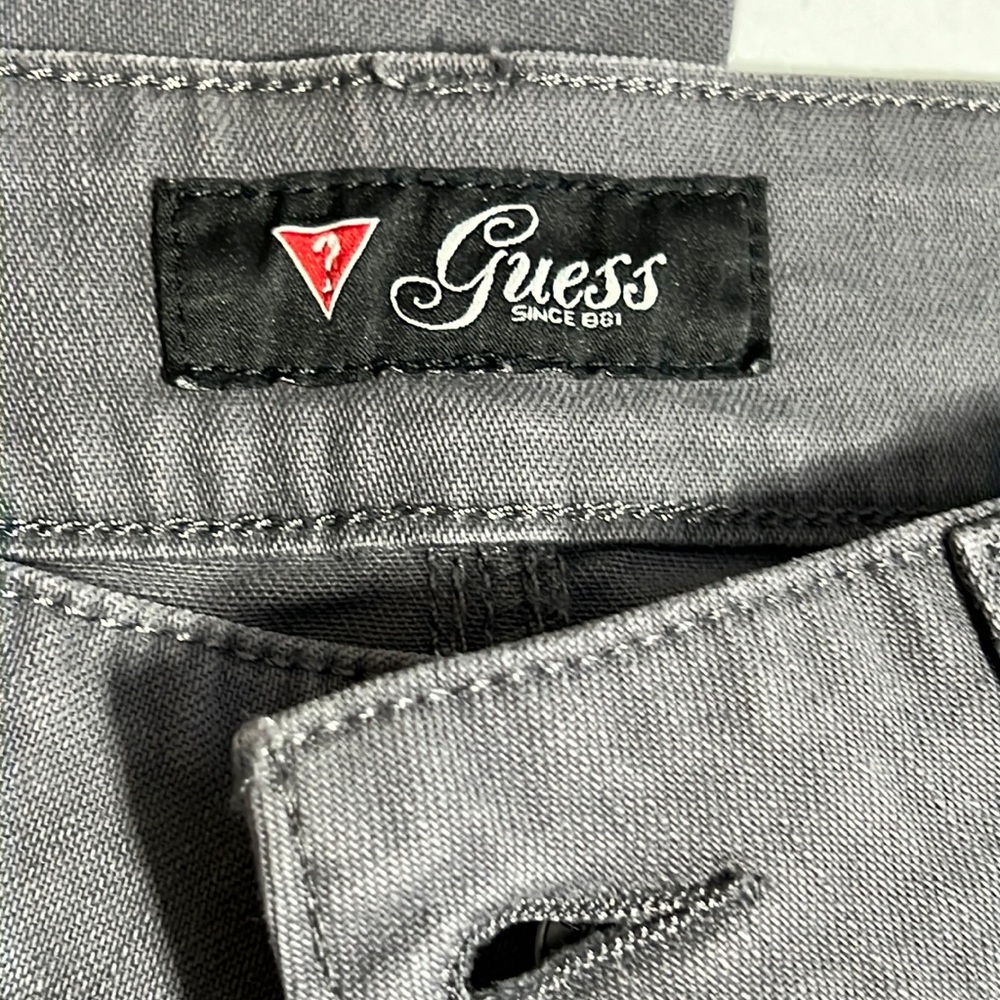 GUESS || Gray Low Rise Skinny Jeans. Sz. 26 - Picture 8 of 12